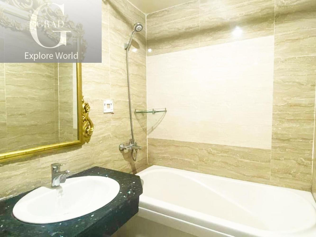 Khách sạn Grad Crowne Bui Vien