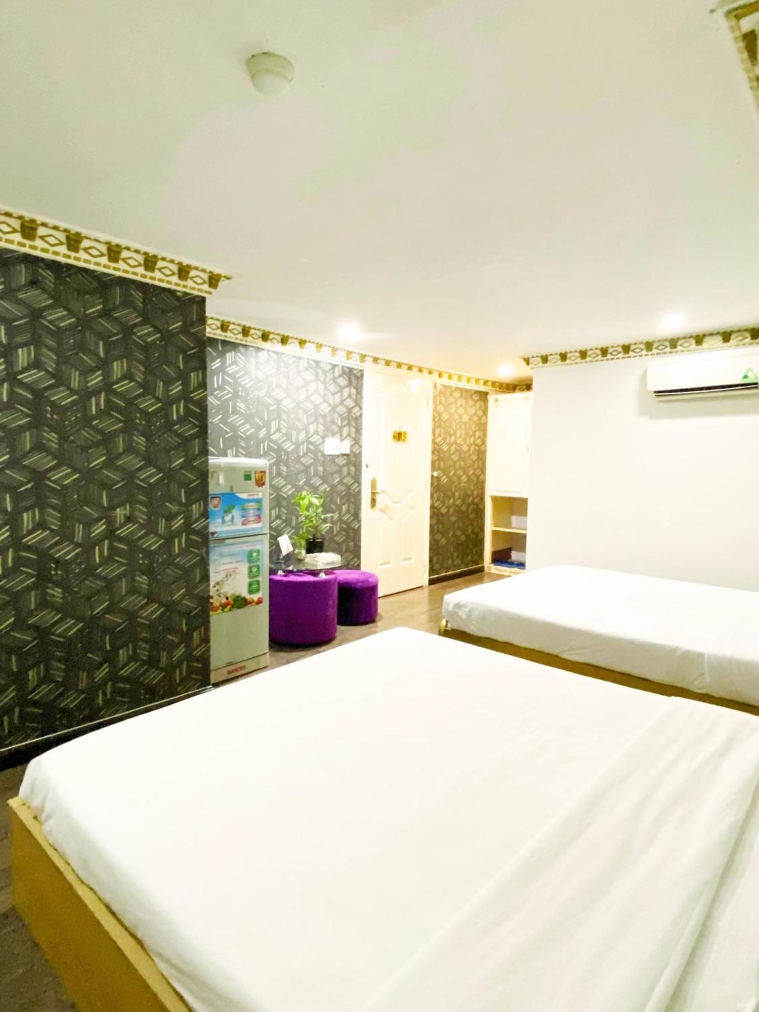 Grad Crowne Bui Vien Khách sạn *