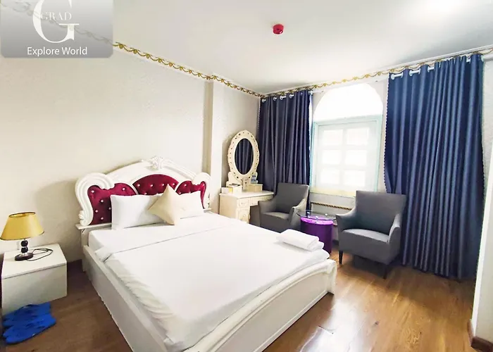 Crowne Hotel Bui Vien